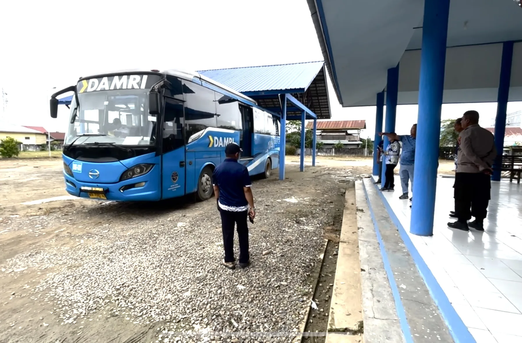 Bus Damri Malinau di Terminal Malinau Kota Bus Damri Malinau ke Tanjung Selor Bulungan saat uji coba subsidi ongkos angkut Pemkab Malinau 2025