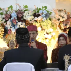 Nikah masal malinau kota 3 calon pengantin mengikuti prosesi ijab kabul pada Nikah Masal di Balai Pertemuan Umum Malinau Kota, Sabtu 12 Juli 2025