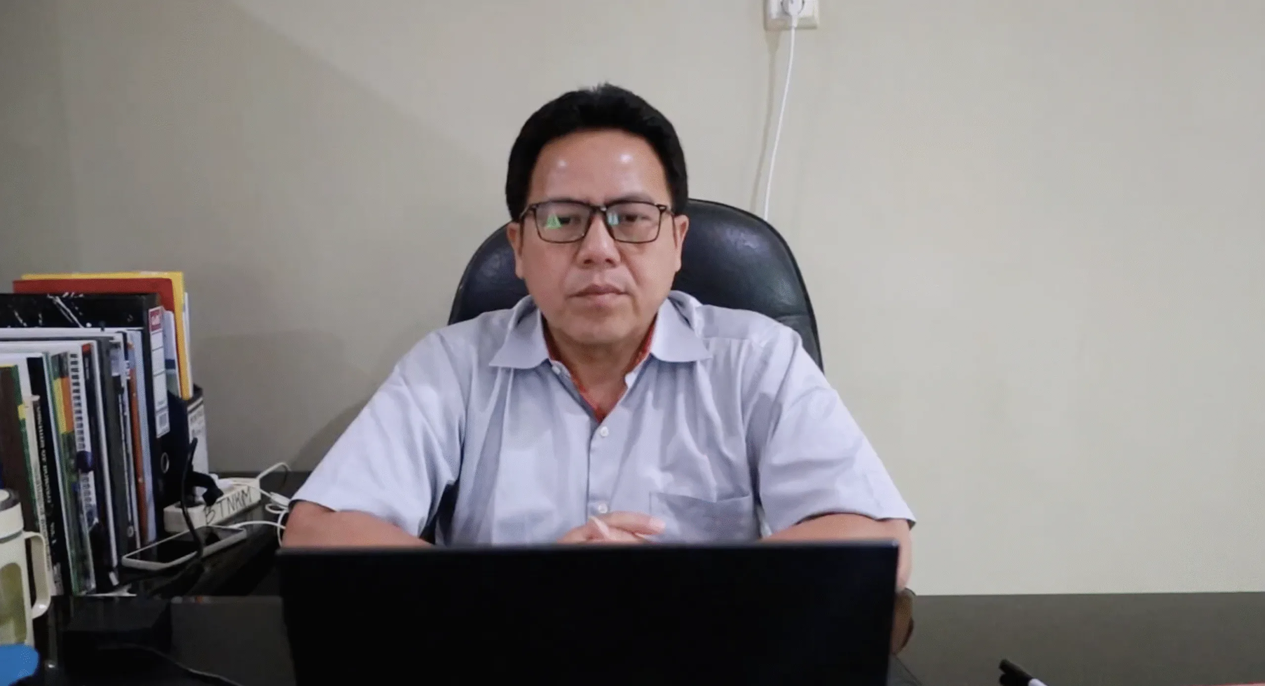 Seno Pramudito saat menjelaskan terkait khazanah budaya Beras Adan