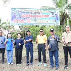 Pengadilan negeri malinau menggelar lomba mancu=ing HUT RI dan MA Ketua Pengadilan Negeri Malinau, Budi Santoso bersama FKPD saat memeriahkan kompetisi memancing, Jumat 16 Agustus 2025