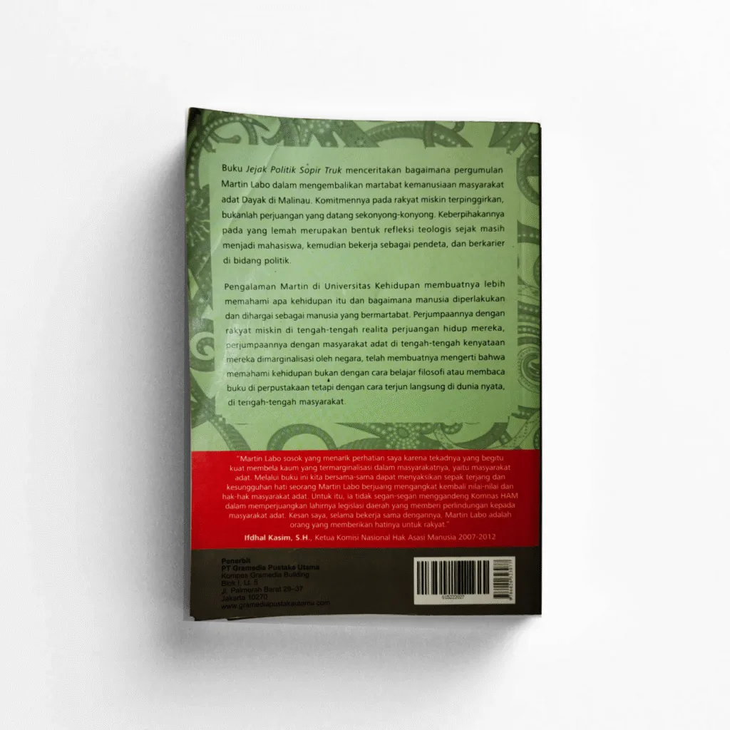 Bagian belakang buku "Martin Labo: Jejak Politik Sopir Truk". Tertera informasi penerbit PT Gramedia Pustaka Utama, tahun terbit 2015, jumlah halaman (192), tata letak, fotografer, desainer sampul, website penerbit, hak cipta, ISBN, dan informasi percetakan PT Gramedia Jakarta.