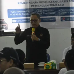 Deddy Sitorus Deddy Sitorus Berikan Bantuan PMI Malinau