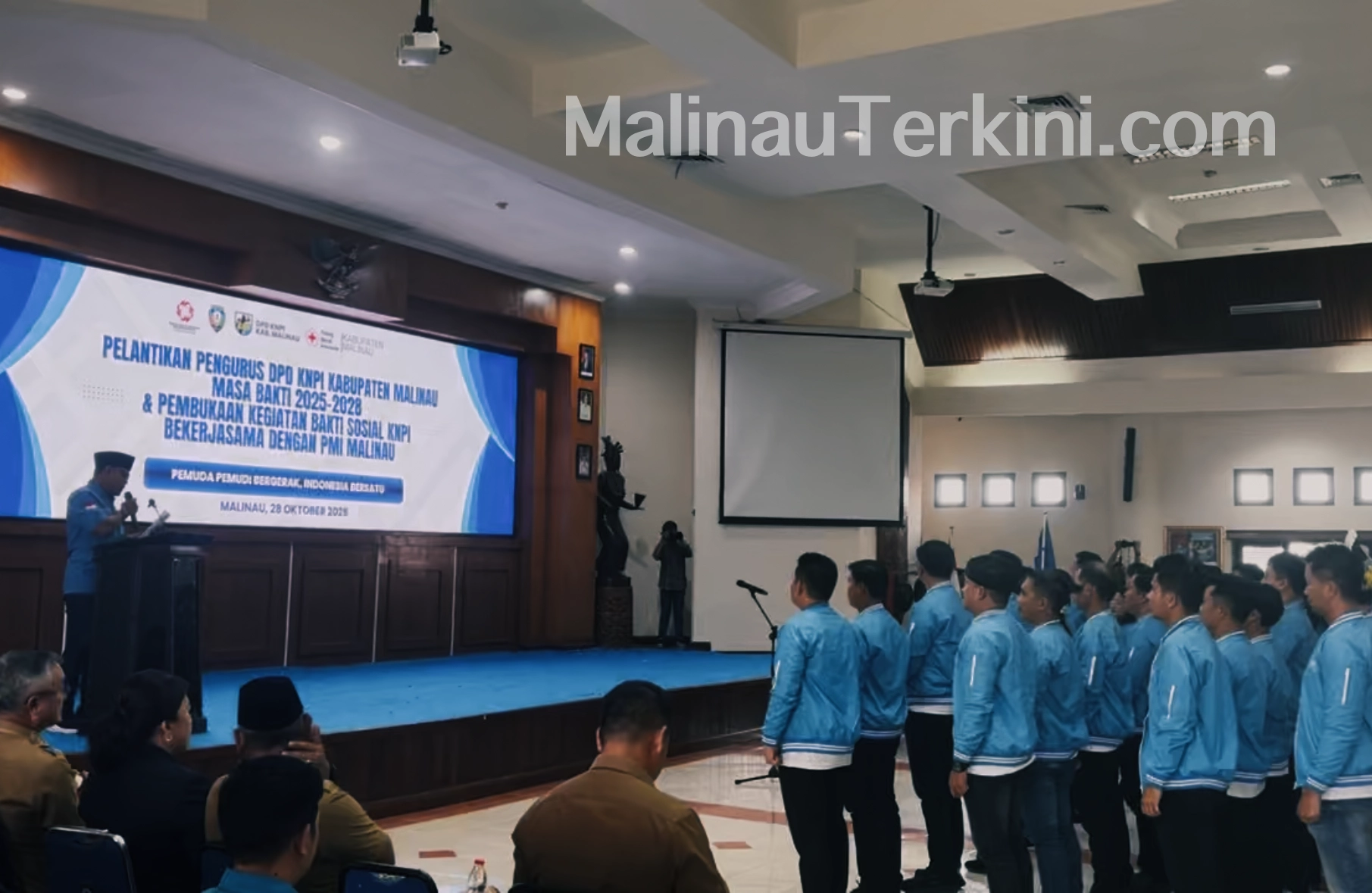 Suasana pelantikan 85 pengurus DPD KNPI Malinau periode 2025–2028 di Kantor Bupati Malinau.