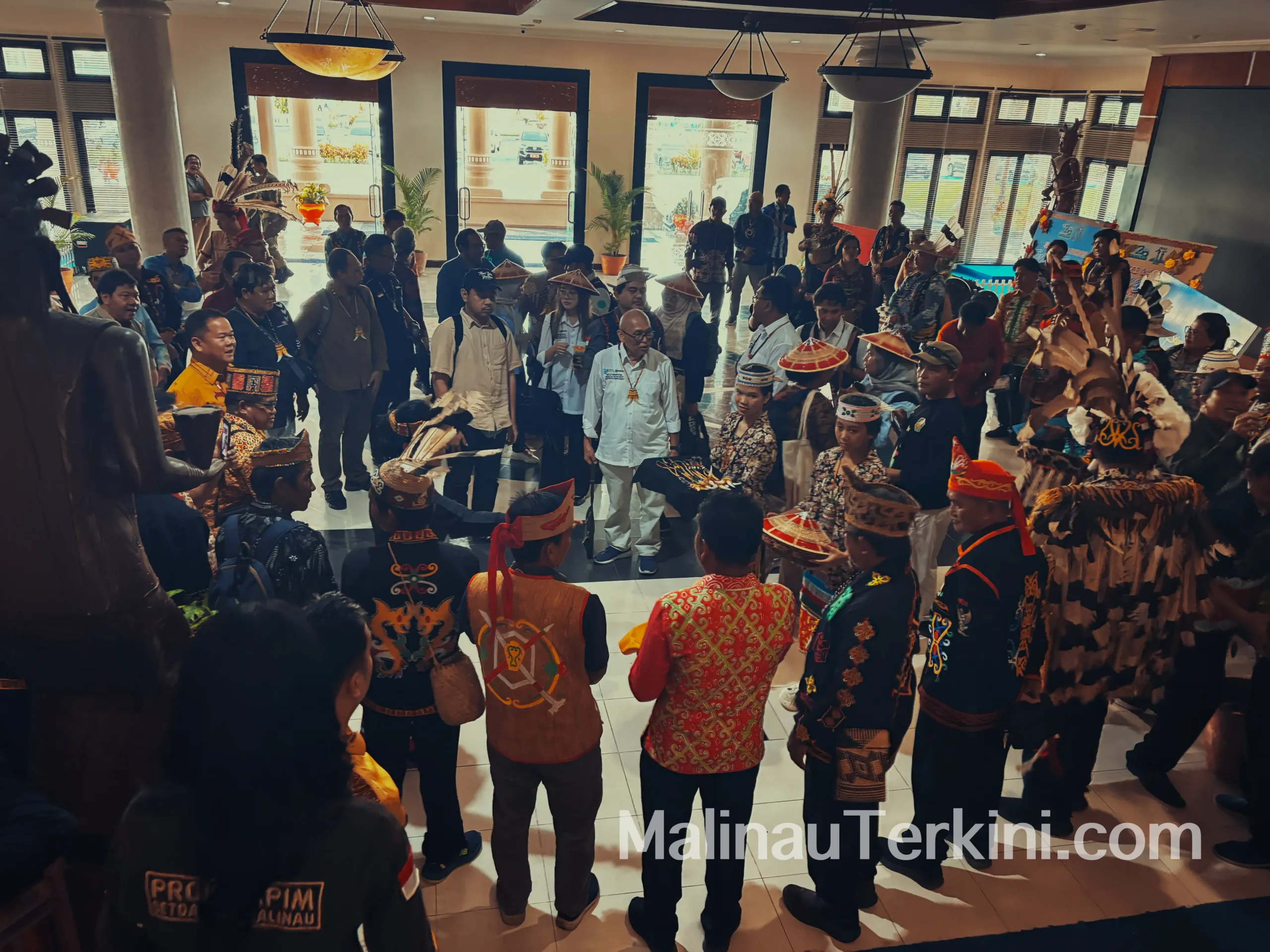 Satgas KLHK disambut masyarakat adat saat tiba di Malinau untuk validasi hutan adat