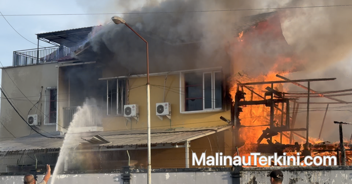 Kebakaran rumah kuning dua lantai di Malinau Utara dokumentasi Malinau Terkini.