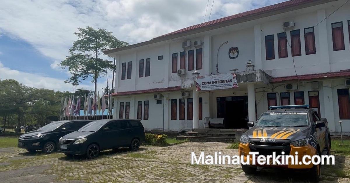 Suasana di Kantor KPU Malinau saat penggeledahan